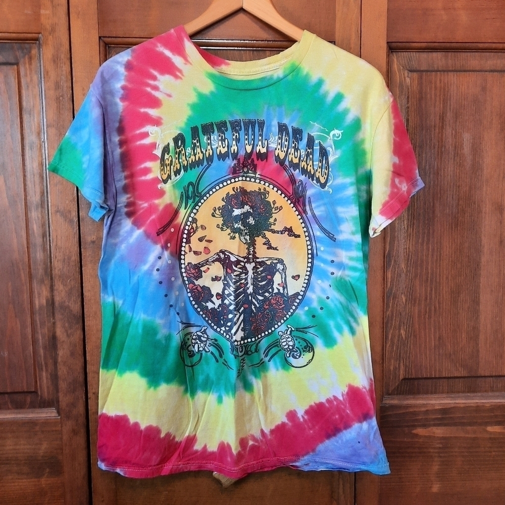 Ripple Junction Grateful Dead rainbow tie dye graphic t-shirt size medium